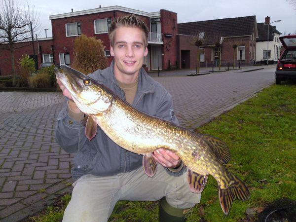 Snoek van 15 pond & 91 cm