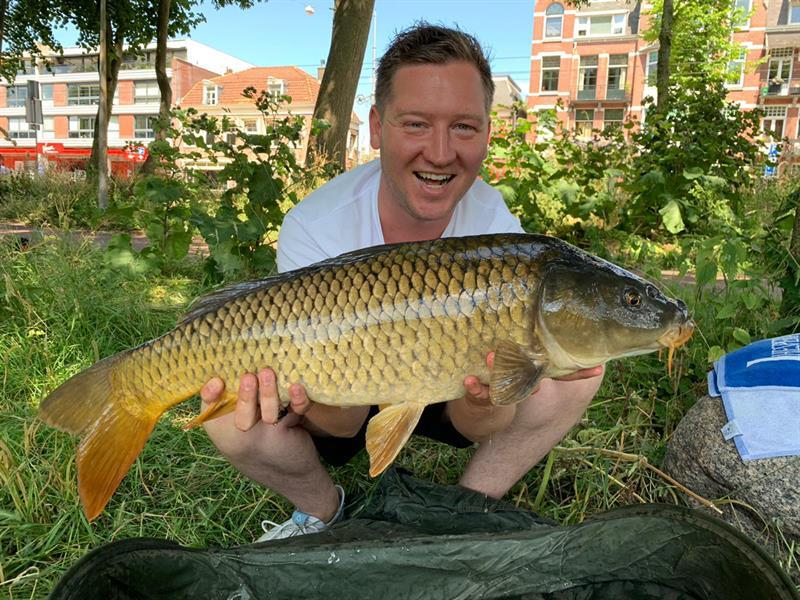 Schubkarper van 1 kilo & 1-5 cm