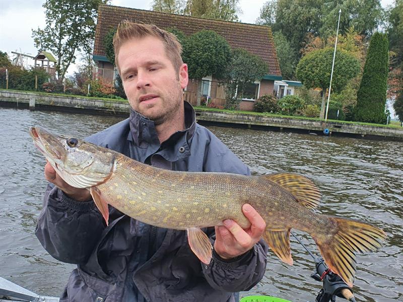 Snoek van 74 cm