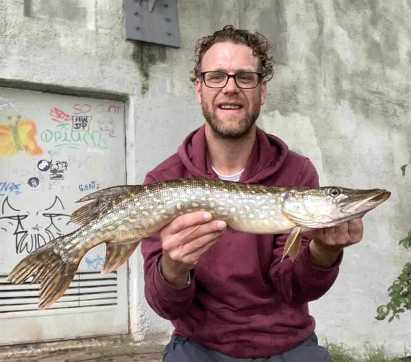 Snoek van 69 cm