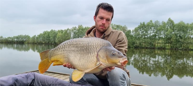 Schubkarper van 10500 gram