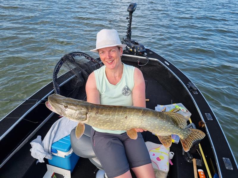 Snoek van 83 cm