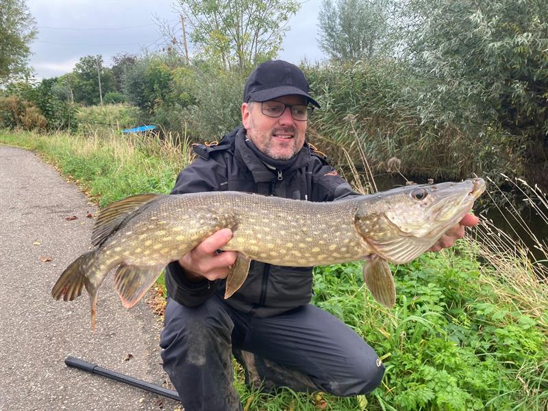 Snoek van 77 cm