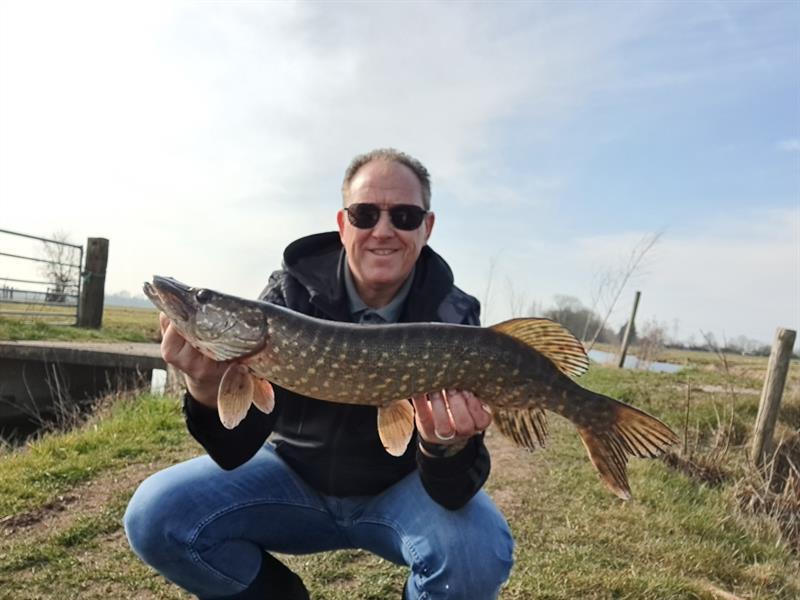 Snoek van 64 cm